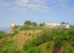 kyaikhtiyo pagoda view 2