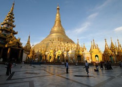 shwedagon pagoda